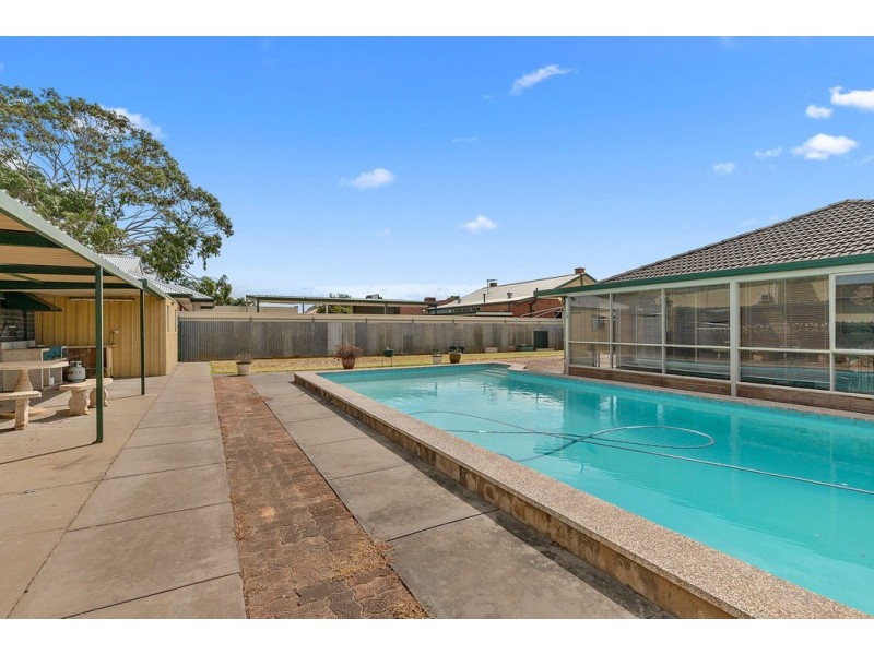 16 Kearnes Road, Oaklands Park SA 5046