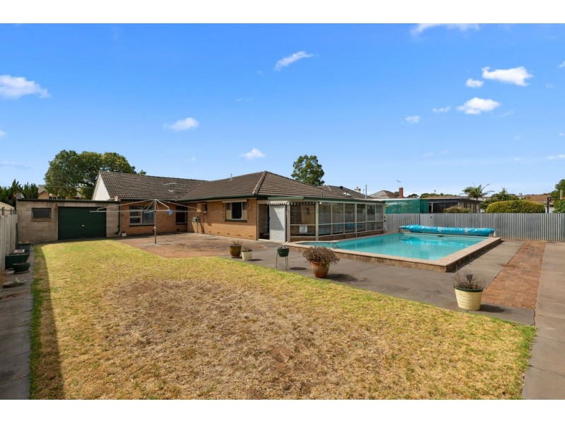 16 Kearnes Road, Oaklands Park SA 5046