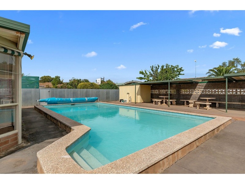 16 Kearnes Road, Oaklands Park SA 5046