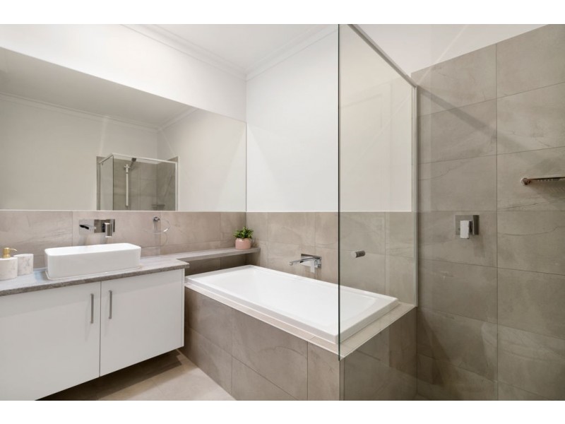 9/14 Finniss Street, Marion SA 5043