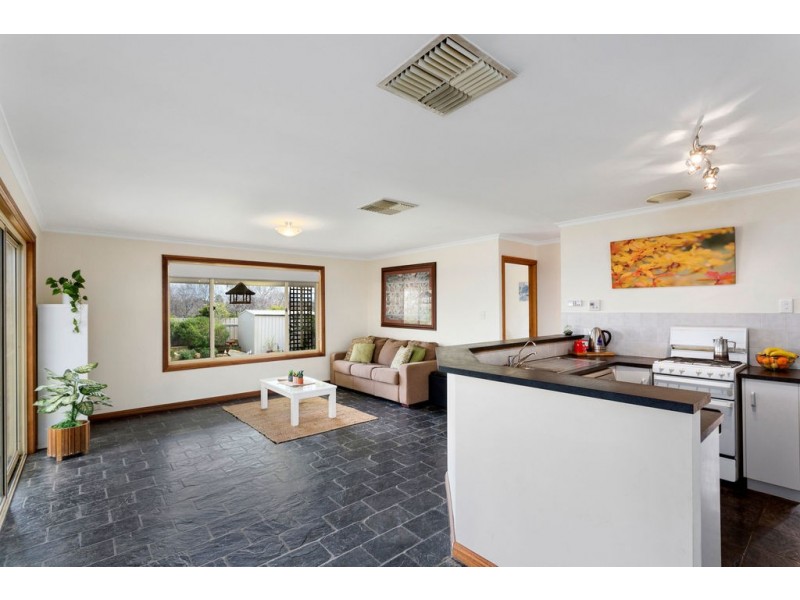 73 Lemon Road, Trott Park SA 5158