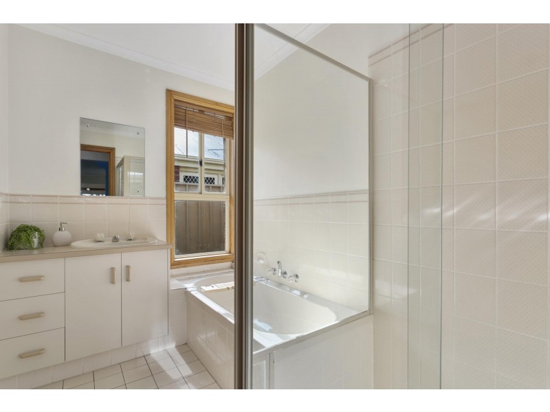 73 Lemon Road, Trott Park SA 5158