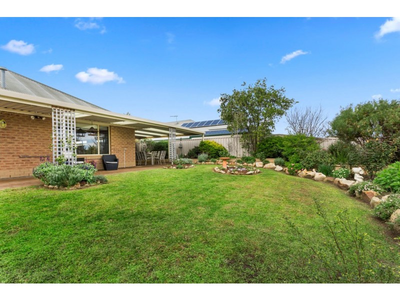 73 Lemon Road, Trott Park SA 5158