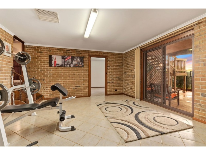 8 Gulfview Road, Seaview Downs SA 5049