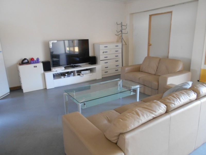 4 Tudor Avenue, Clovelly Park SA 5042