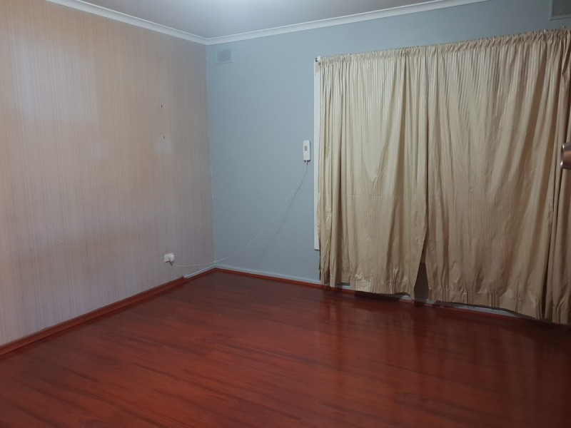 17 Barnabas Crescent, Christie Downs SA 5164