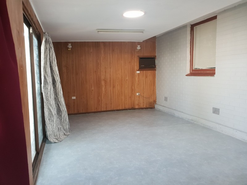 17 Barnabas Crescent, Christie Downs SA 5164