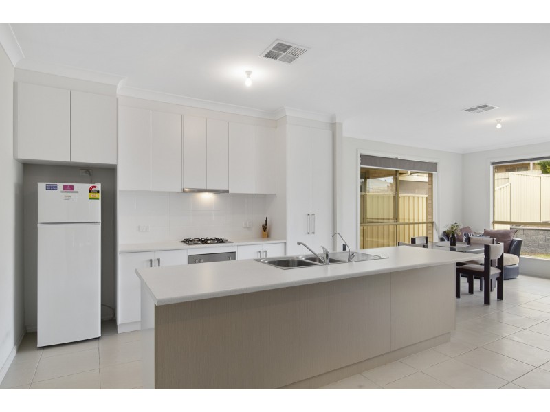 12 Danae Street, Dover Gardens SA 5048