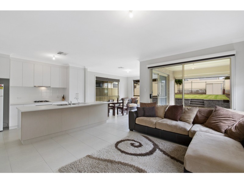 12 Danae Street, Dover Gardens SA 5048