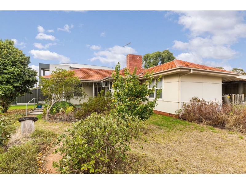16 Darling Street, Sturt SA 5047