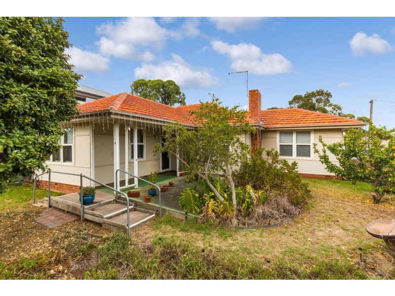 16 Darling Street, Sturt SA 5047