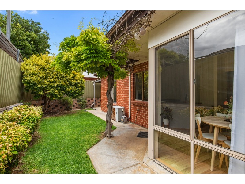 2/22 Wistow Crescent, Trott Park SA 5158
