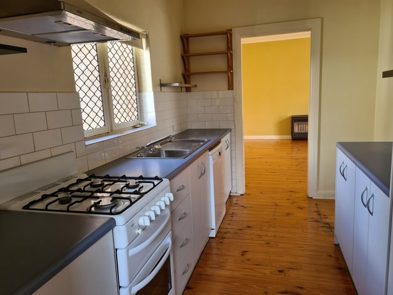 4 Fourth Avenue, Warradale SA 5046