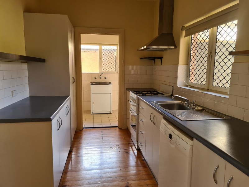 4 Fourth Avenue, Warradale SA 5046