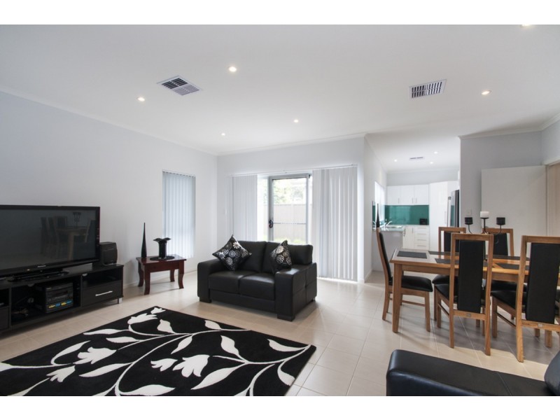 52 Fourth Avenue, Ascot Park SA 5043