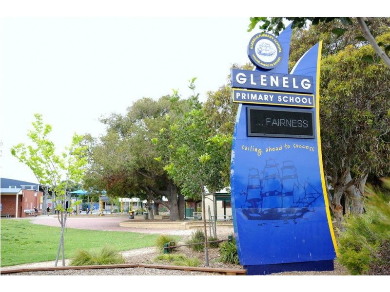 14 Penzance Street, Glenelg SA 5045