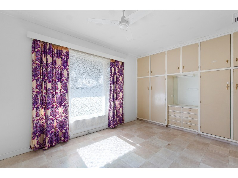 4 Tudor Avenue, Clovelly Park SA 5042