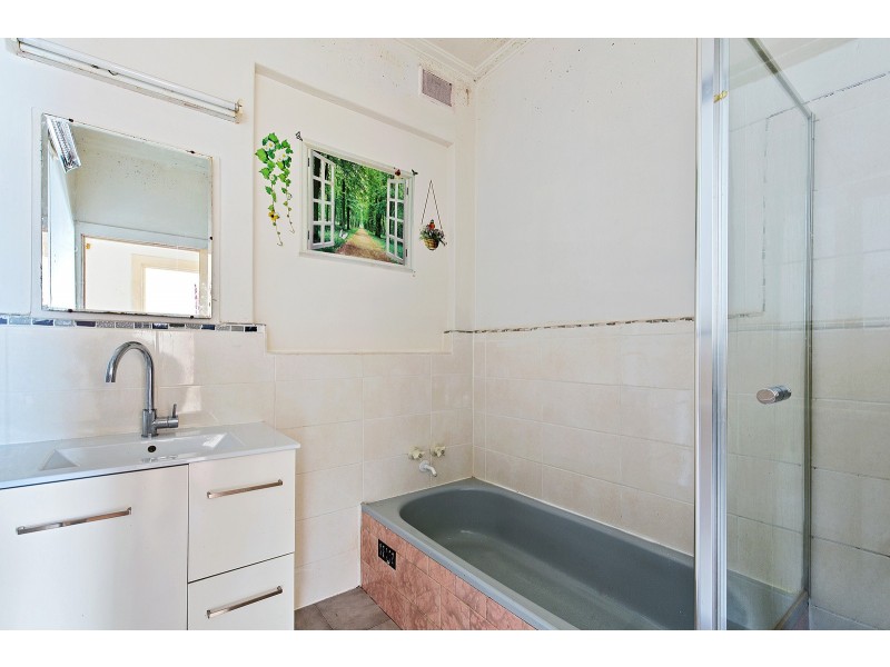 4 Tudor Avenue, Clovelly Park SA 5042