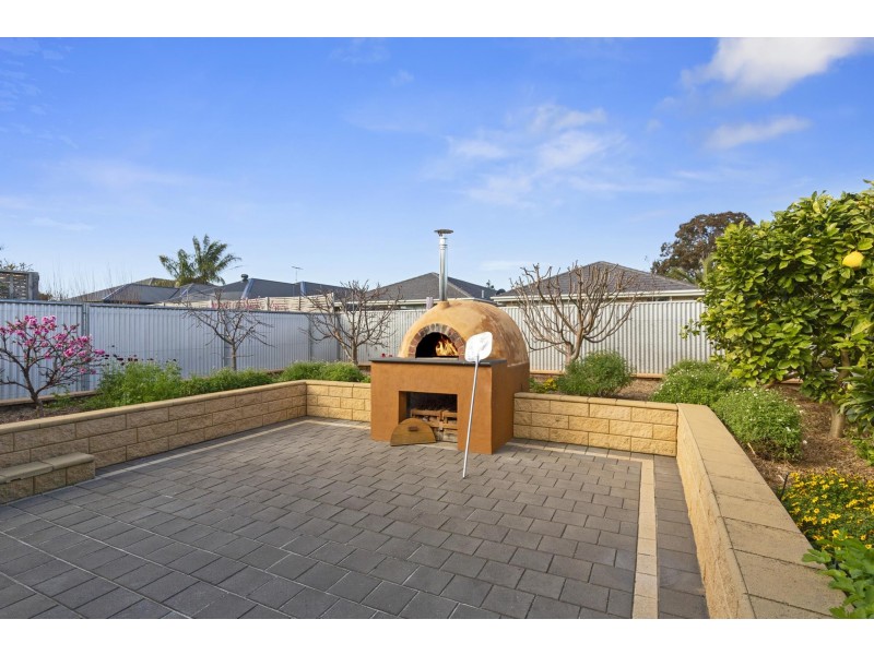 12A Parsons Grove, Park Holme SA 5043