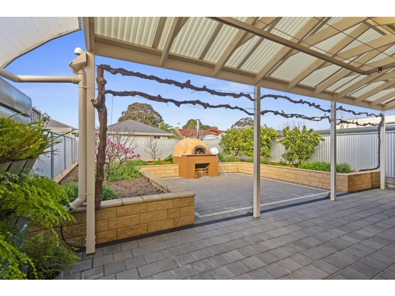 12A Parsons Grove, Park Holme SA 5043