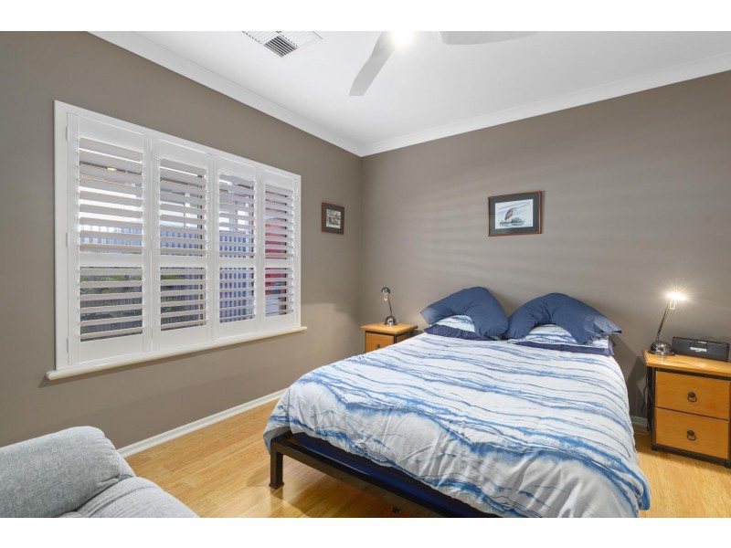 12A Parsons Grove, Park Holme SA 5043