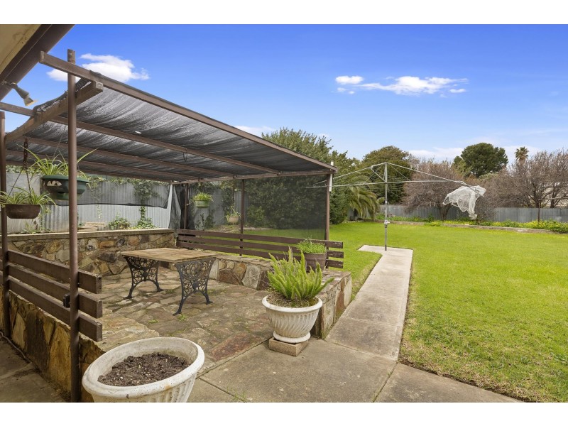 5 Basten Avenue, Seaview Downs SA 5049