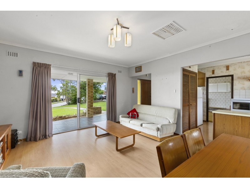 5 Basten Avenue, Seaview Downs SA 5049