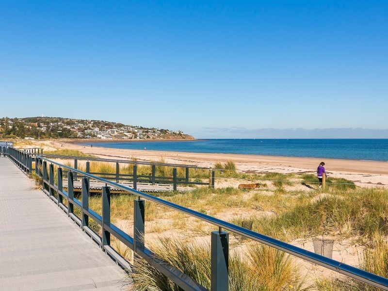 5 Basten Avenue, Seaview Downs SA 5049