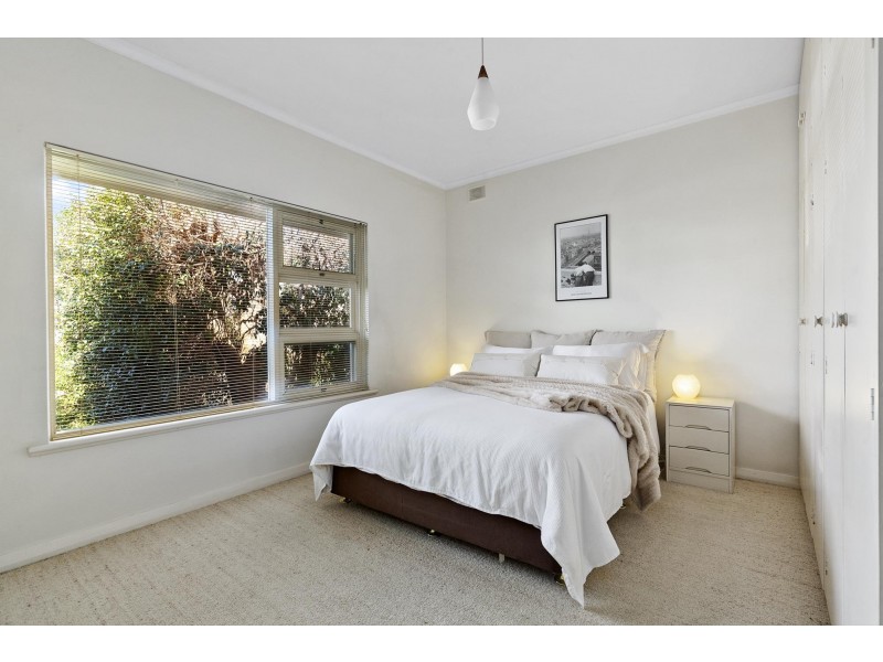 11 Oliphant Avenue, Oaklands Park SA 5046