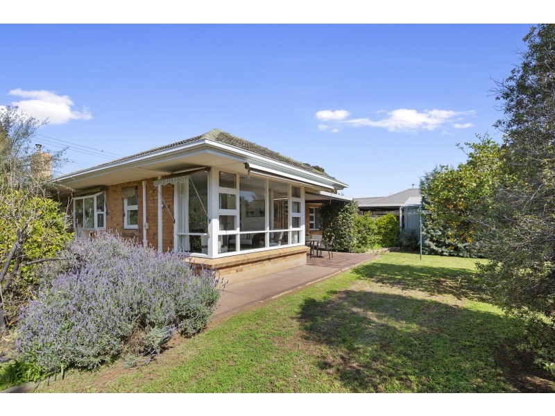 11 Oliphant Avenue, Oaklands Park SA 5046