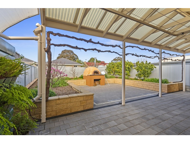 12A Parsons Grove, Park Holme SA 5043