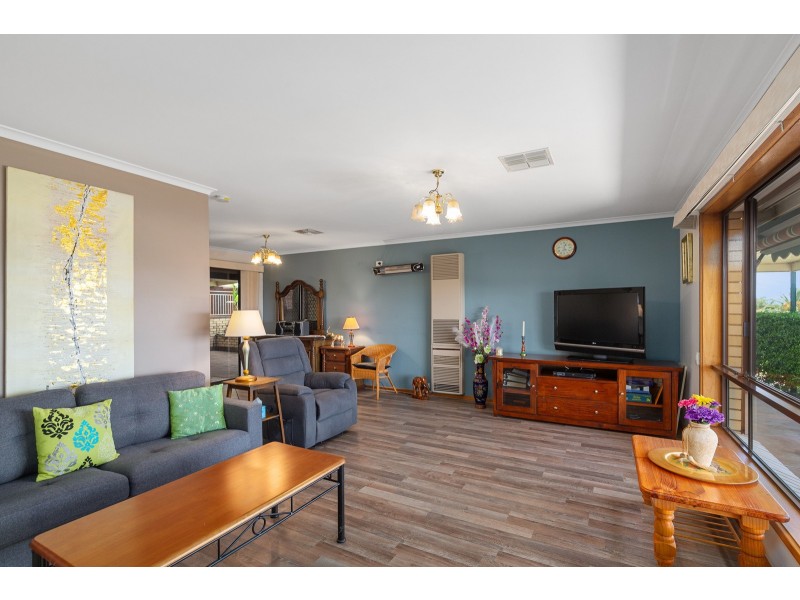 22 Darwendale Street, Huntfield Heights SA 5163