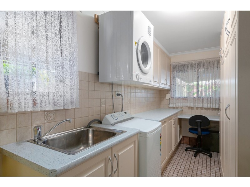 22 Darwendale Street, Huntfield Heights SA 5163