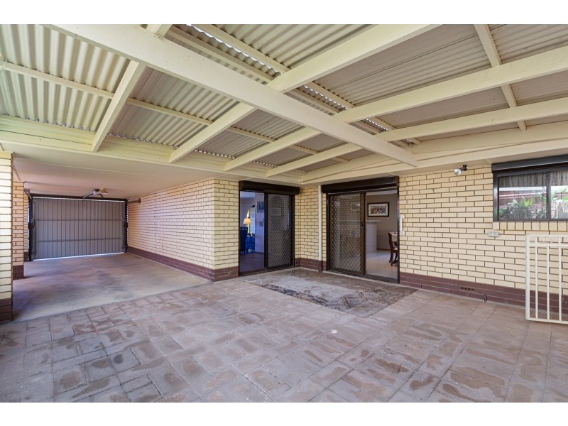22 Darwendale Street, Huntfield Heights SA 5163