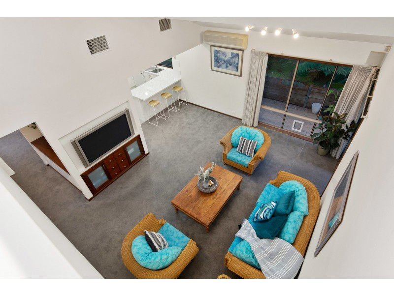 21 Hedgerow Crescent, Hallett Cove SA 5158