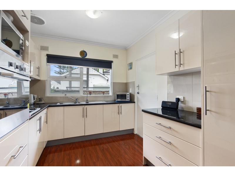 10/48 Partridge Street, Glenelg SA 5045