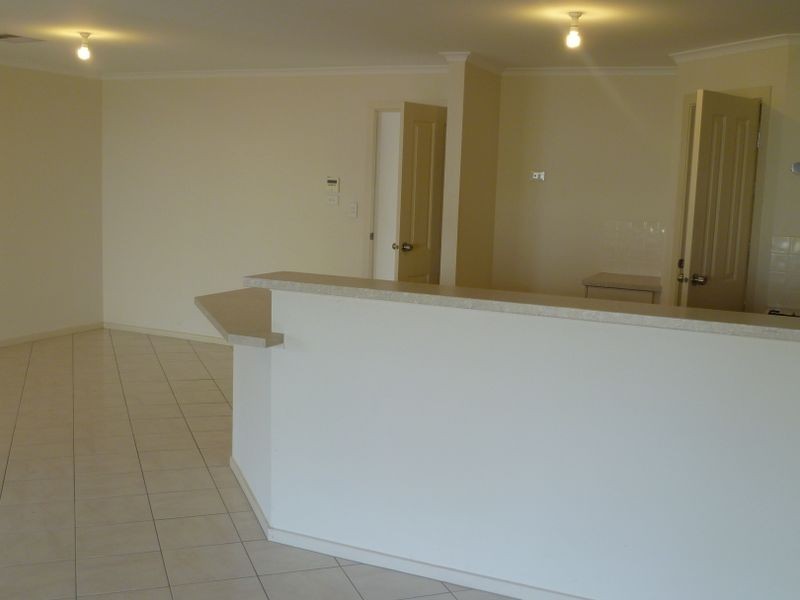 52A White Crescent, Seacombe Gardens SA 5047