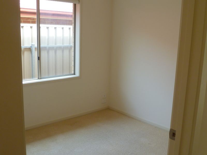 52A White Crescent, Seacombe Gardens SA 5047