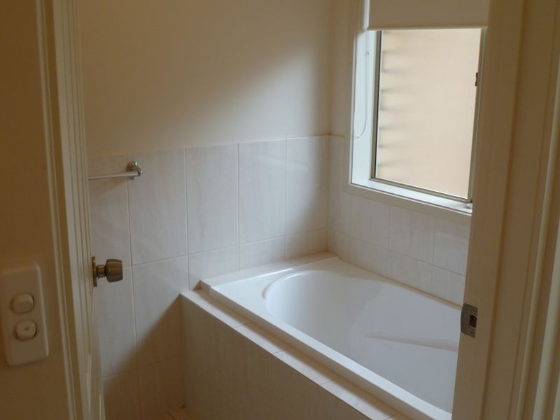 52A White Crescent, Seacombe Gardens SA 5047