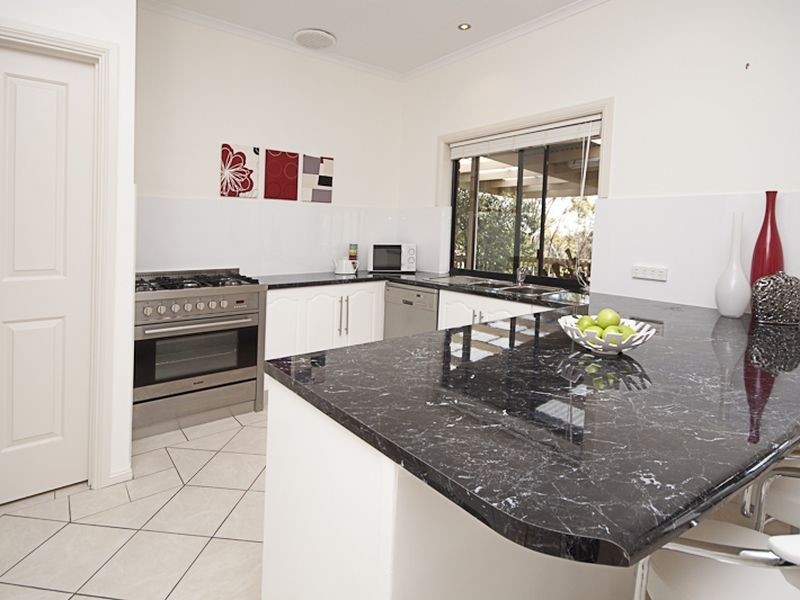 24 Melaleuca Drive, Athelstone SA 5076