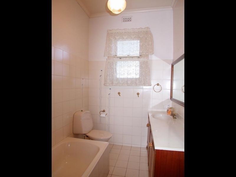 14 Sturt Road, Brighton SA 5048