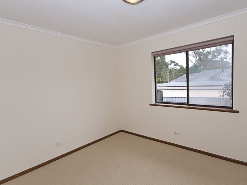 13 Woodham Court, Aberfoyle Park SA 5159