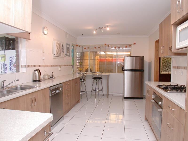 6 Passmore Avenue, Port Noarlunga SA 5167
