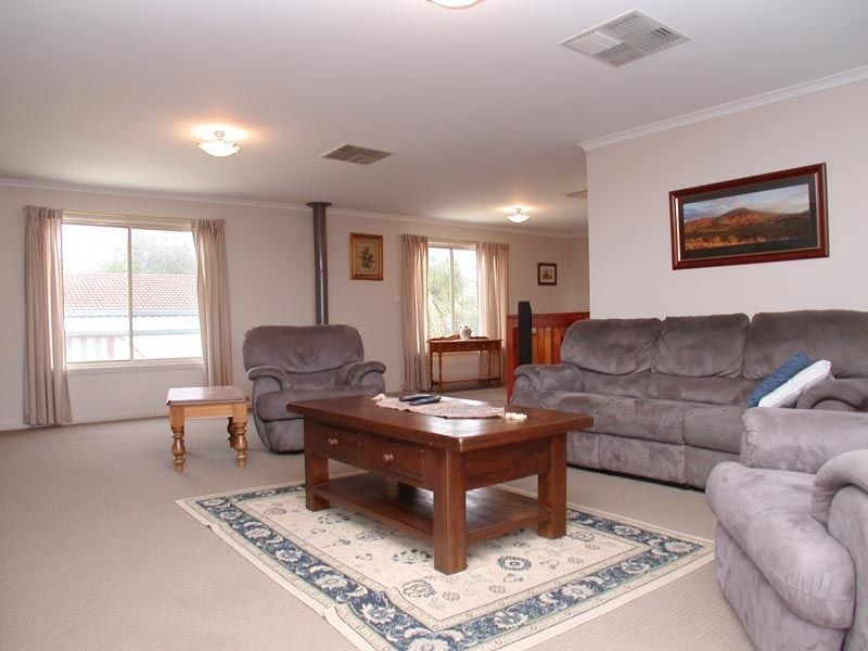 6 Passmore Avenue, Port Noarlunga SA 5167