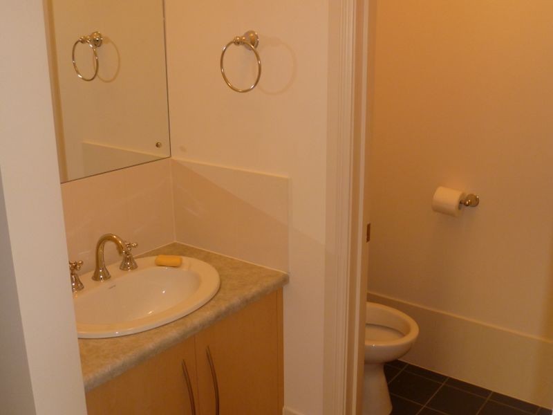 2c Leak Ave, Glenelg North SA 5045