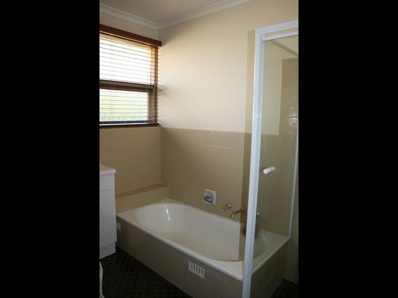 2 Synnett Court, Seaview Downs SA 5049