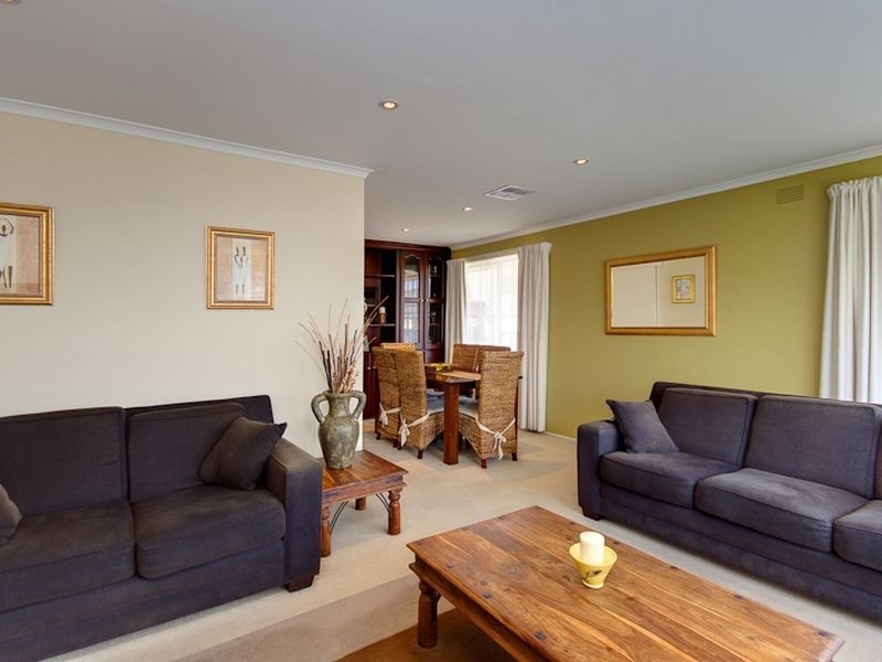 4 Greenbank Close, O’halloran Hill SA 5158