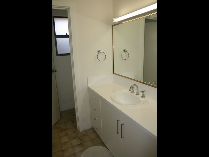 2/5 Strathmore Tce, Brighton SA 5048