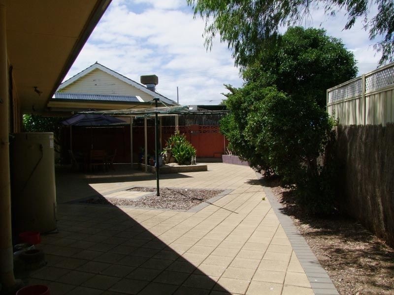 7 Renown Avenue, Seacliff Park SA 5049