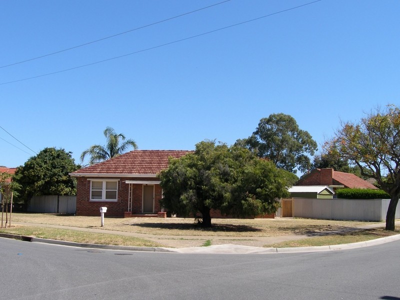 2 Lock Street, Kidman Park SA 5025